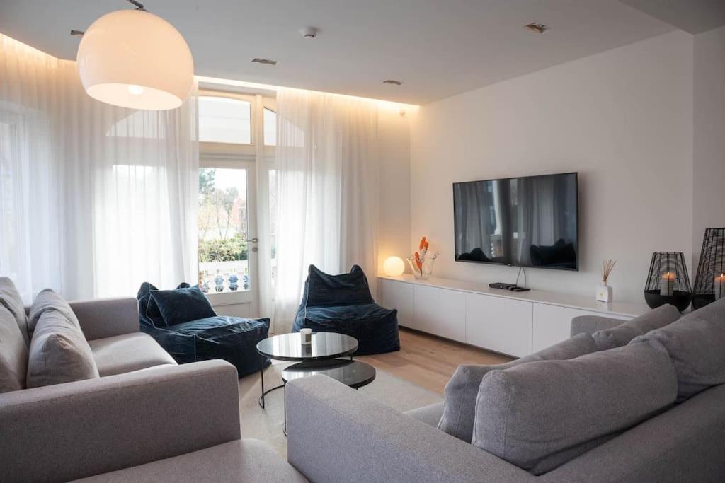 Cozy 3Bd House With Private Terrace And Parking Villa Knokke-Heist Bagian luar foto